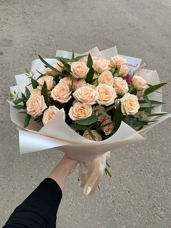 Букет Кремовые розы Латте в Гехах